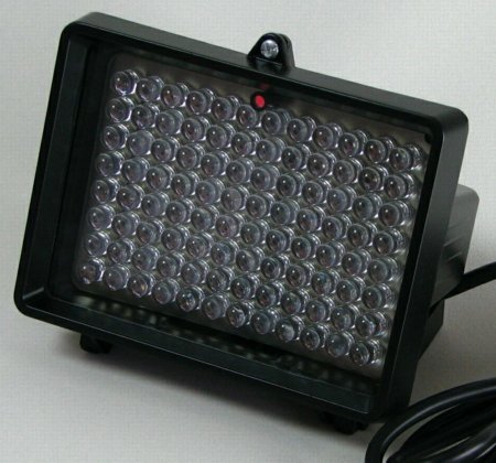 IR Scheinwerfer 40m 96Leds semidiskret IP65 90 Grad Bild zum Schließen anclicken